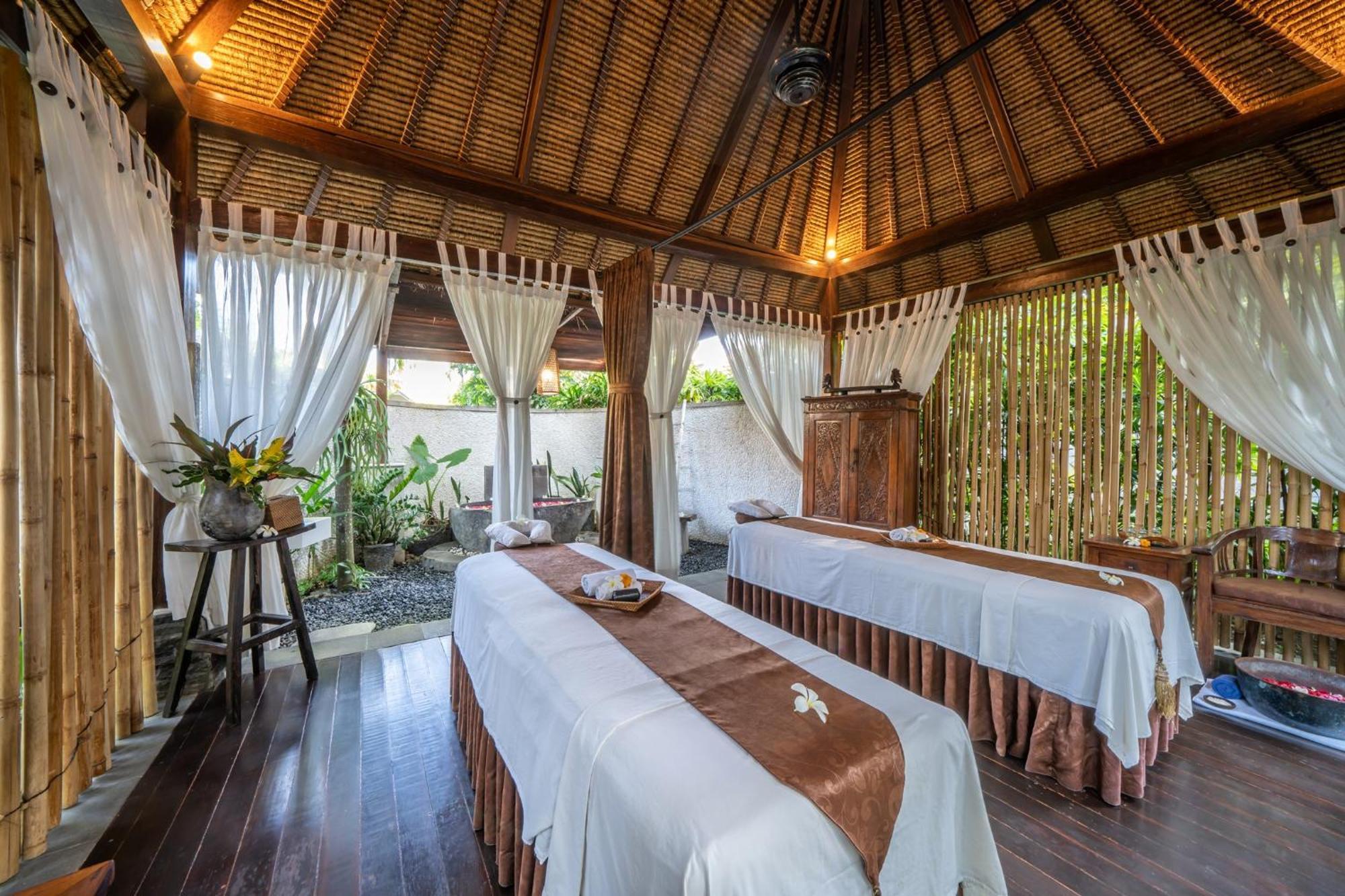 The Lovina Hotel Luaran gambar